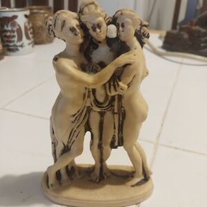 The Three Graces Godesses statue